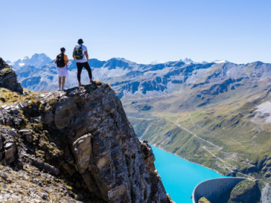 Paul & Loris verraten Ihnen ihre Tipps in Val d'Anniviers und Crans-Montana. 