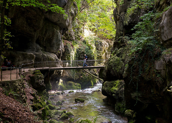 Hotels in Jura and Three-Lakes-Hike in the Taubenloch gorge  Have you ever heard of Pigeonhole Canyon? Not many people are familiar