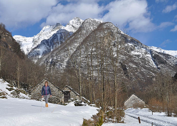 Hotels in the Ticino at the best price-Winter hiking in the Valle Verzasca valley  The Valle Verzasca is principally known for its 220m hig